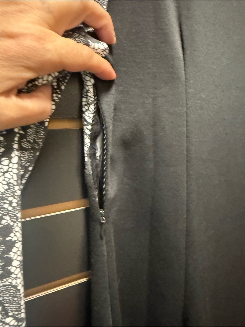 Grifflin Paris Black Cutout Bodycon Cocktail Dress Medium - Picture 5 of 5